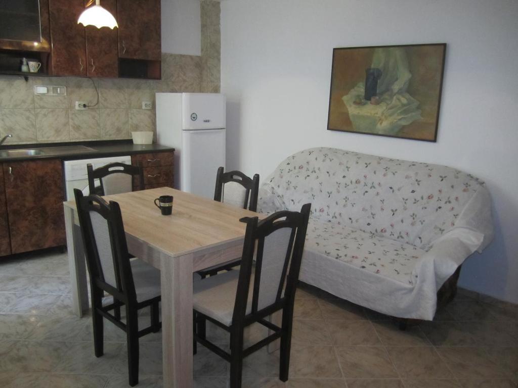 וארנה Summer House מראה חיצוני תמונה