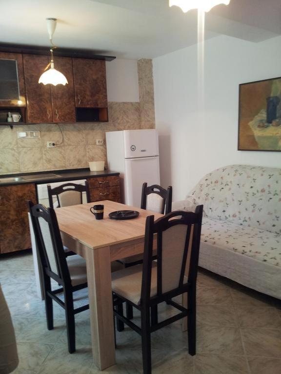 וארנה Summer House מראה חיצוני תמונה